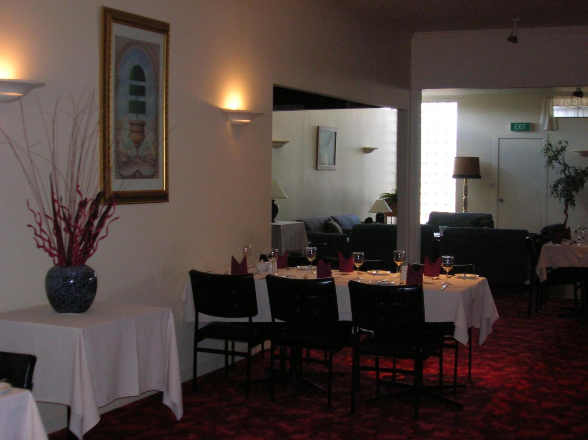 Peninsula Motor Inn Tyabb Екстериор снимка