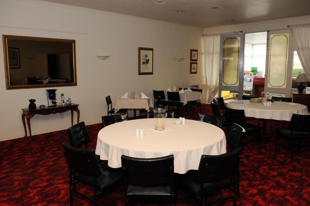 Peninsula Motor Inn Tyabb Екстериор снимка