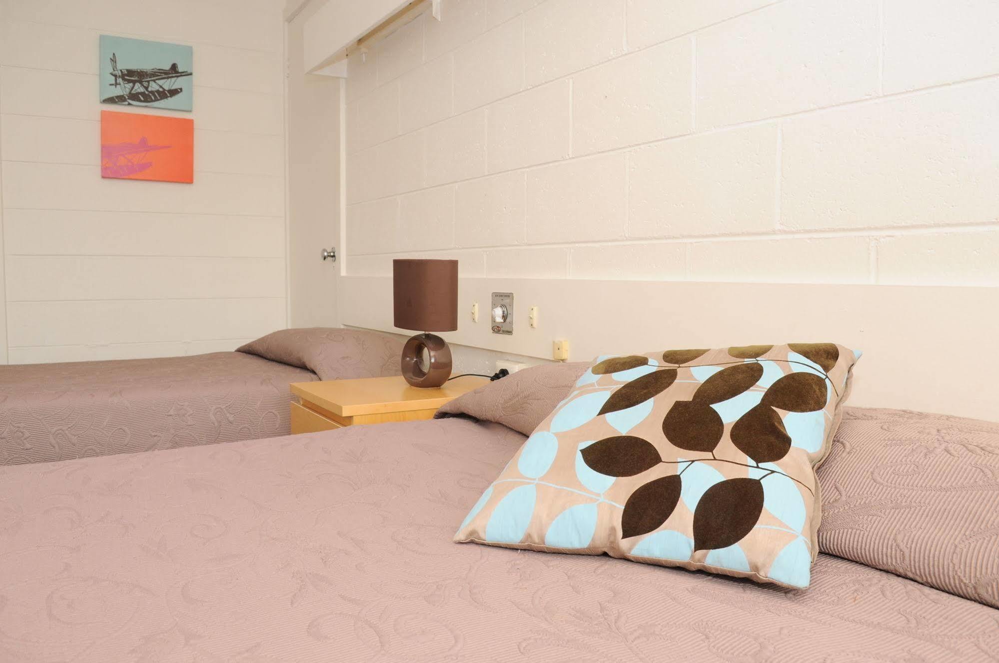 Peninsula Motor Inn Tyabb Екстериор снимка